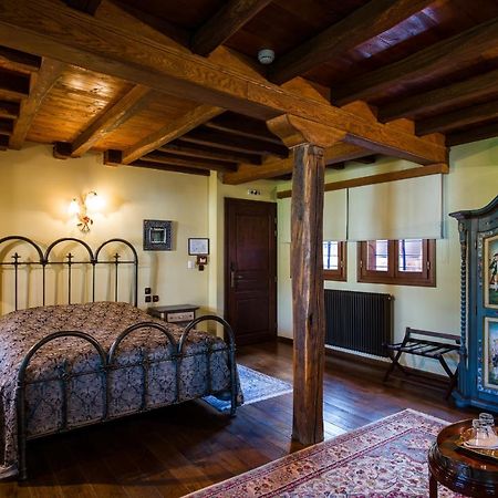 וריה Boutique Hotel Kokkino Spiti מראה חיצוני תמונה