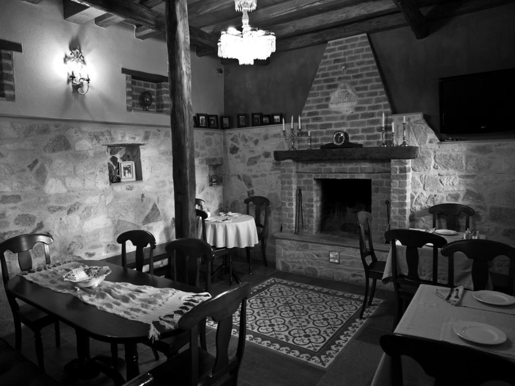 וריה Boutique Hotel Kokkino Spiti מראה חיצוני תמונה