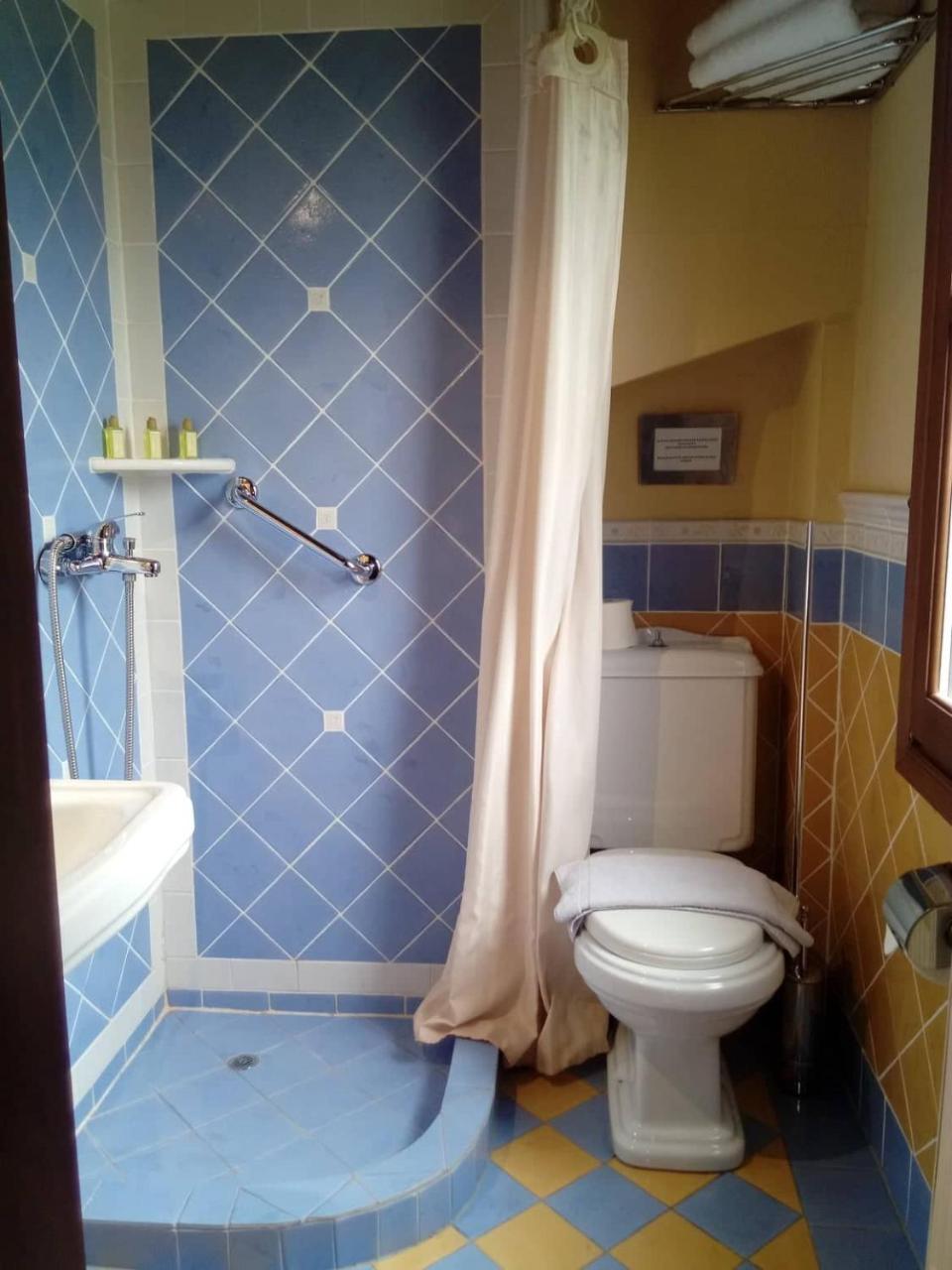 וריה Boutique Hotel Kokkino Spiti מראה חיצוני תמונה