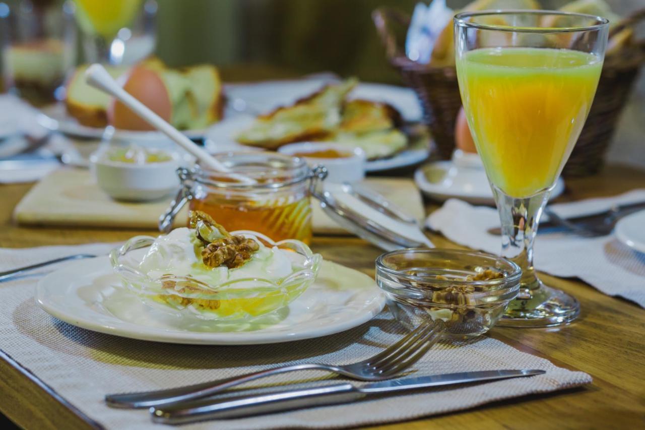 וריה Boutique Hotel Kokkino Spiti מראה חיצוני תמונה